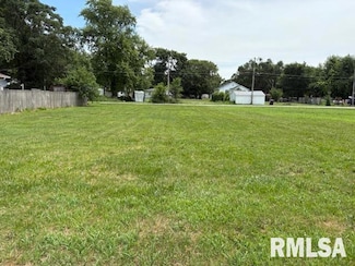 424 N Jefferson St, Lincoln, IL 62656