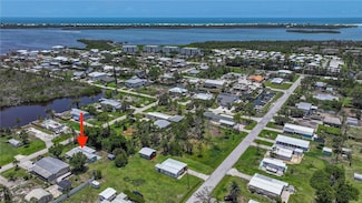 8224 Pinetree Ln, Englewood, FL 34224