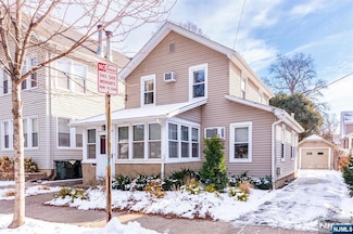 23 Delafield Ave, Rutherford, NJ 07070