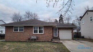 851 Cherry Ln, Waterville, OH 43566
