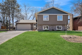774 Clearbrook Ln, Saint Paul, MN 55127