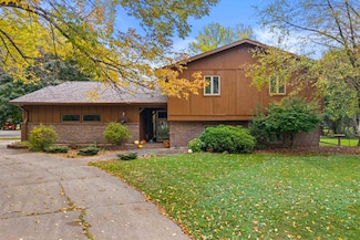 2101 Pecan Pkwy, Marshfield, WI 54449