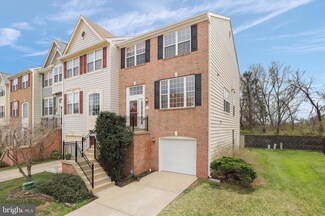 963 Herons Run Ln, Woodbridge, VA 22191