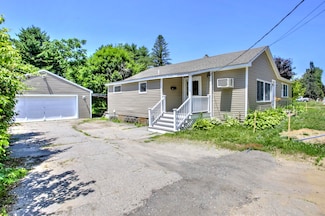 58 Bailey Ave, Lewiston, ME 04240
