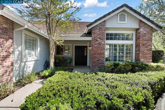 2861 Courtside Dr, Roseville, CA 95661