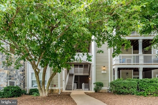 1712 Lake Shore Crest Dr Unit 14, Reston, VA 20190