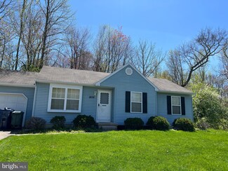 1828 Forest Dr, Williamstown, NJ 08094