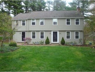 10 Woodridge Rd, Dover, MA 02030
