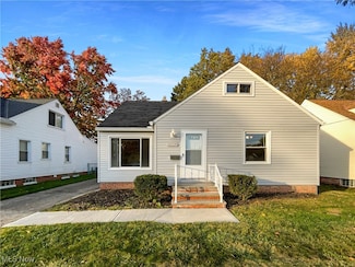 22220 Westwood Rd, Cleveland, OH 44126