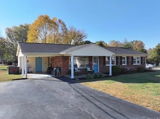 325 Jeanette Dr, Danville, VA 24540