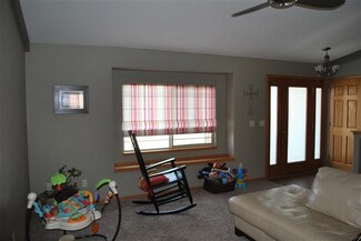 457 Gemstone Dr, Rapid City, SD 57701