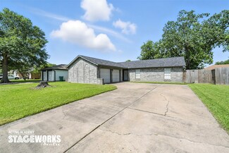 3410 Meadow Loop E, Pasadena, TX 77505