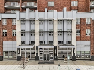 411 S Old Woodward Ave Unit 527, Birmingham, MI 48009