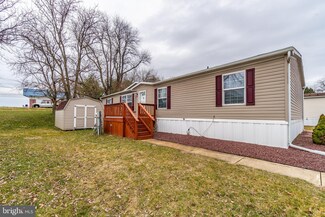 204 W Sherry Ln, Avondale, PA 19311