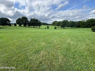 182 Rockwell Blvd, Madisonville, TN 37354