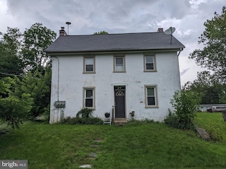 79 Spotts Mill Rd, Douglassville, PA 19518