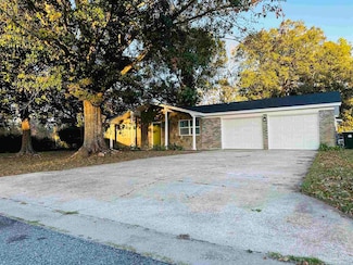 10 Selborne Place, Pensacola, FL 32506