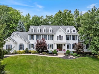 4007 Evergreen Ln, Richfield, OH 44286