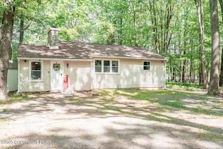 250 Stillwater Dr, Pocono Summit, PA 18346