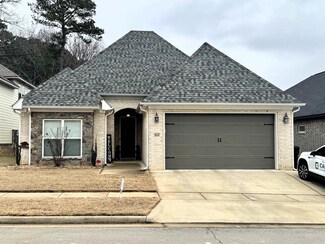 3620 Logan Ridge Dr, Bryant, AR 72022