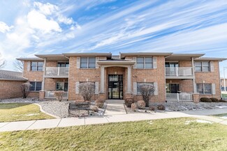 9840 Wildwood Ct Unit 2A, Highland, IN 46322