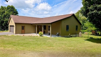 4575 Octagon Rd, Tully, NY 13159