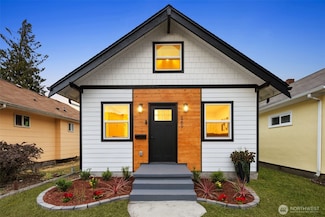 6209 S Lawrence St, Tacoma, WA 98409