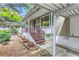 11515 SW Graven St, Portland, OR 97224