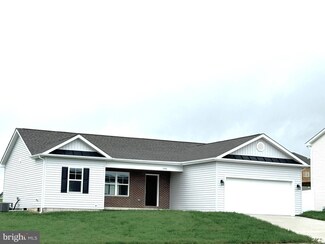 200 Finney Dr, Martinsburg, WV 25405