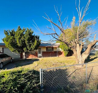 220 Herb St, Clovis, NM 88101