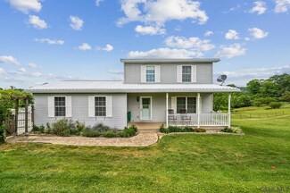 180 Basset Ln, Johnstown, PA 15906