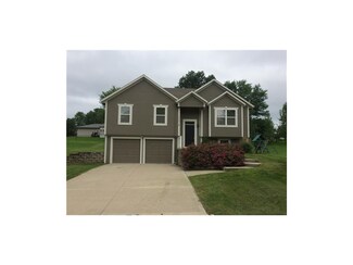 17019 Barr Ave, Holt, MO 64048
