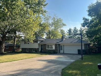 2904 N Timber Ln, Muncie, IN 47304