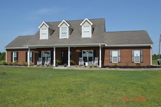 713 Pitts Rd, Hawkinsville, GA 31036