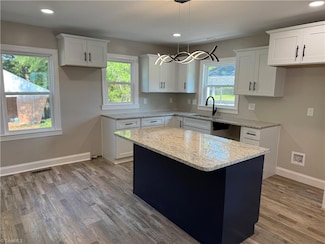 512 Dale St, Archdale, NC 27263