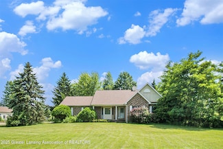 6875 W Howe Rd, Dewitt, MI 48820