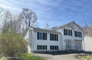 2114 Freedom Way, Pocono Summit, PA 18346