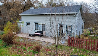 5527 E Creek Rd, South Wales, NY 14139