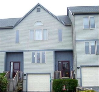 53 Bayberry Ln, North Dartmouth, MA 02747