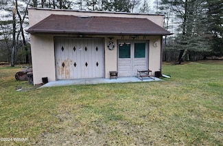4240 Tamarack Rd, Renovo, PA 17764