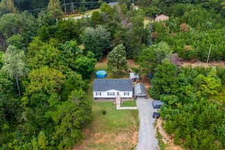 221 Cedar Ct, Gretna, VA 24557