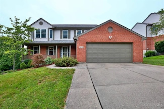 8244 Spring Leaf Lake Dr, Cincinnati, OH 45247