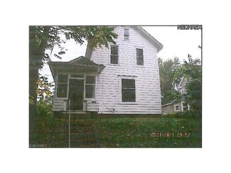 158 Lake St, Akron, OH 44301