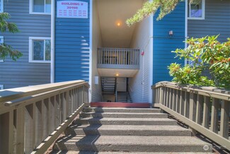 20198 Vikings Crest Loop NE Unit 8-301, Poulsbo, WA 98370