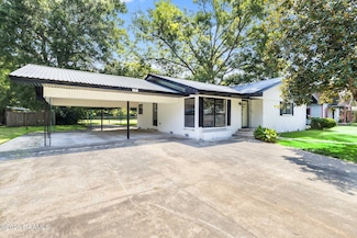 309 N Reed St, Ville Platte, LA 70586