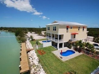 243 Sombrero Beach Rd, Marathon, FL 33050
