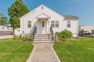 254 Montaup St, Fall River, MA 02724