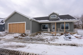 1909 S Stone Creek Blvd, Urbana, IL 61802