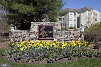 6 Crestview Ln Unit BUILDING 1-10 UNIT 6, Mount Arlington, NJ 07856