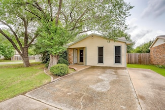 7228 Wayfarer Trail, Fort Worth, TX 76137